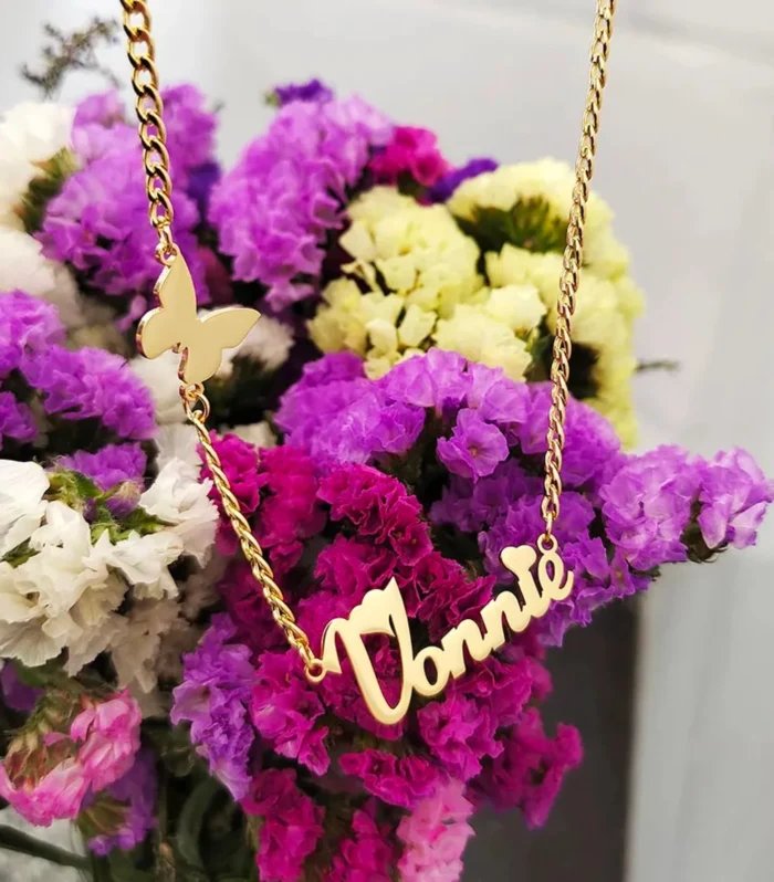 Custom Curb Chain Name Necklace